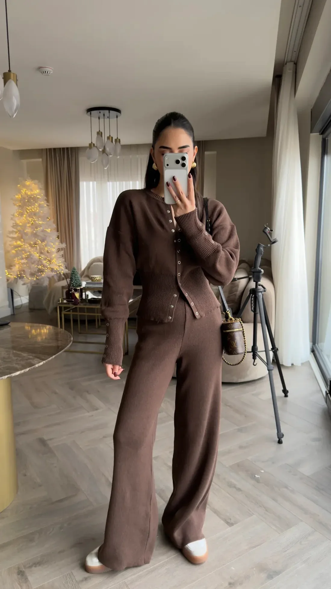 Cardigan boutonné & pantalon