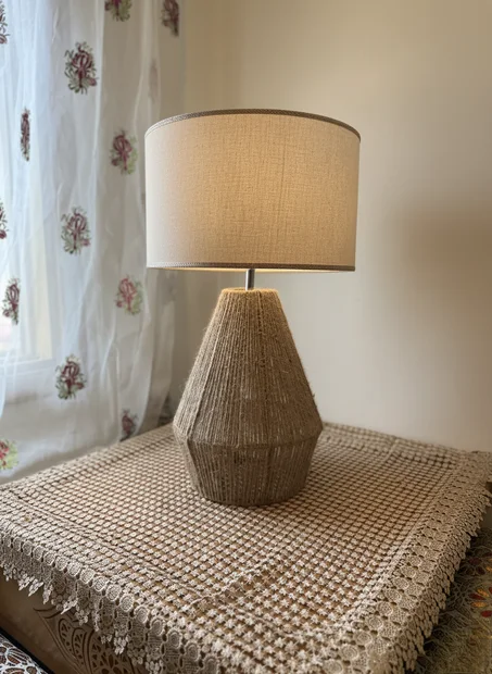 Cylia Table – Abat-jour en corde naturelle