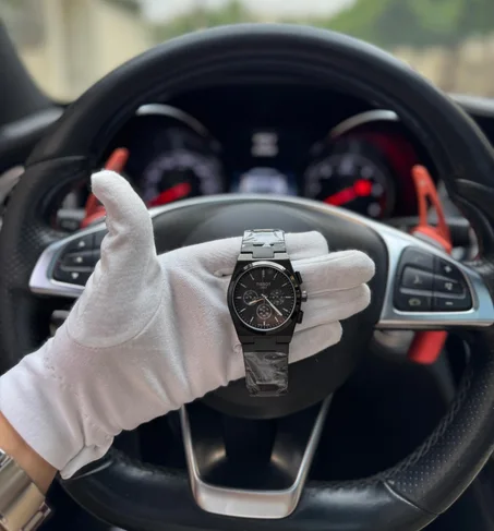 Tissot Chrono Black Élégance et Performance