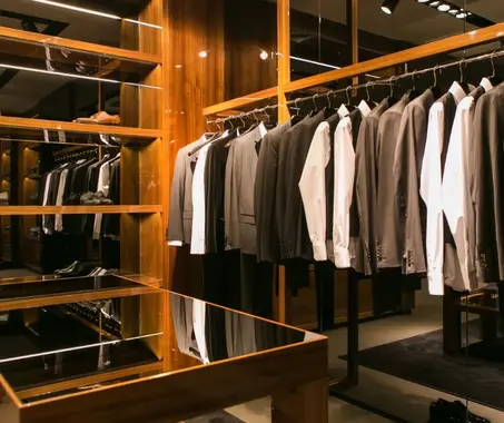 عالم الملابس