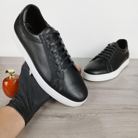 اجعل خطواتك تتالق بجمالية احذيتنا