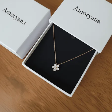 Fleur Necklace