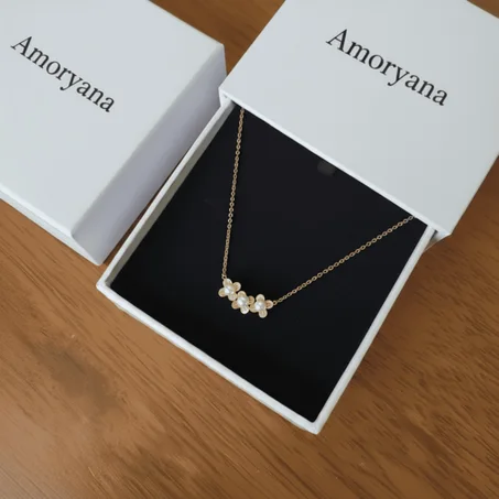 Pearl and Gold Flower Necklace