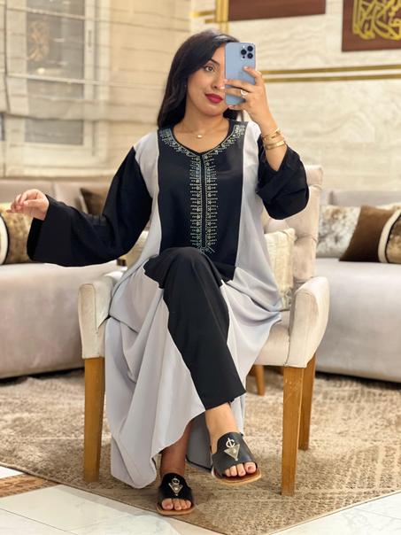 عباية ملكية راقية بلونين، فخامة وأناقة للخرجات والمناسبات