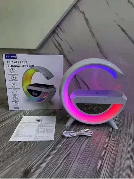 المكبر الصوتي الذكي 6 في 1 مع شاحن لاسلكي، إضاءة RGB، وساعة منبه - BT-3401 Smart G-Lamp Speaker
