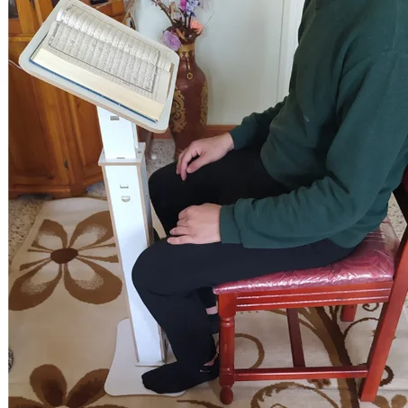 القرآن يُقرأ بالقلب قبل العين، ومنبر القرآن يساعدك تخلي المصحف قدّامك بكل راحة في التراويح وقيام الليل