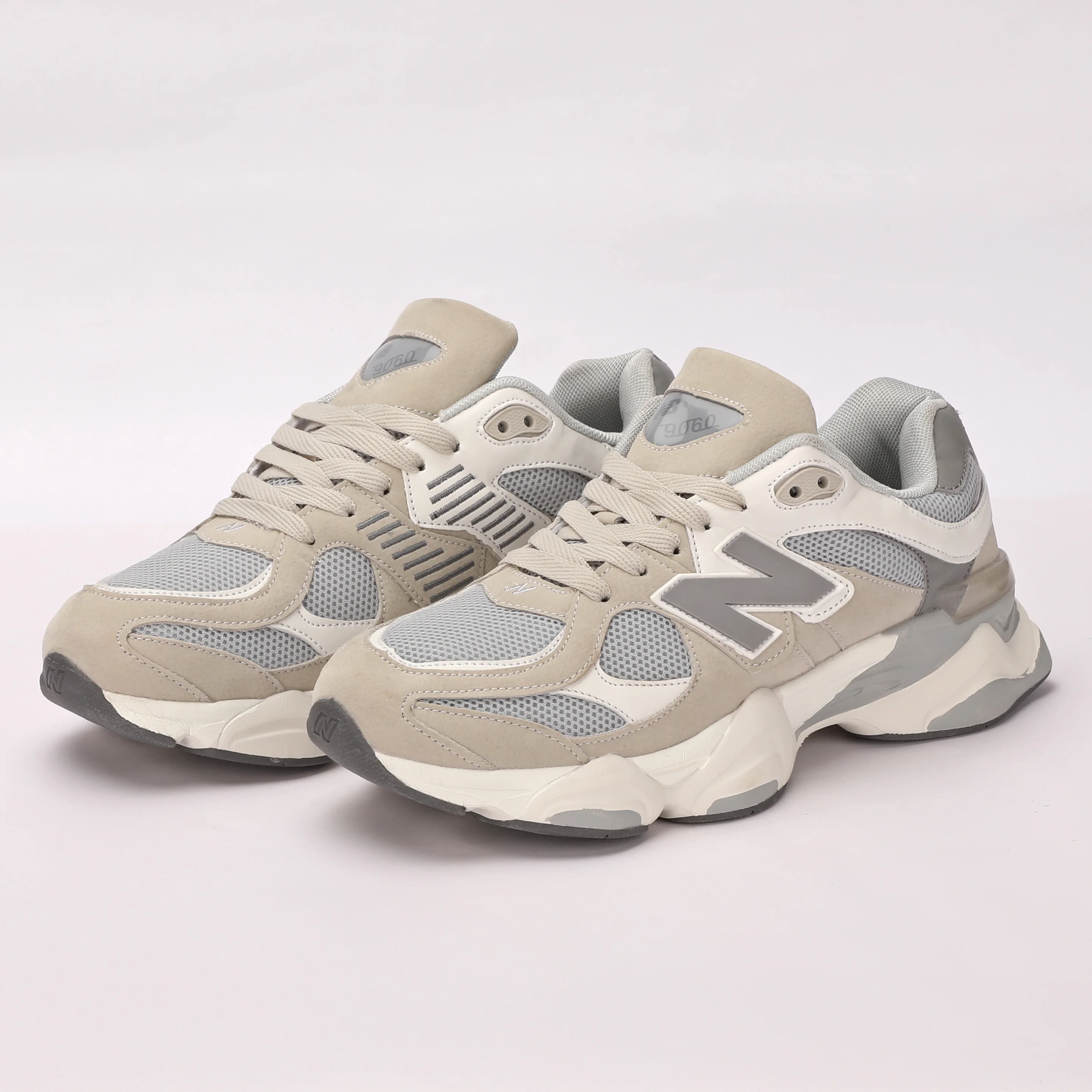 NEW BALANCE 9060 MIRROR LT.GREY - 502
