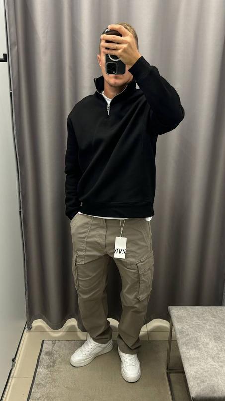 Sweat-shirt à col zippé