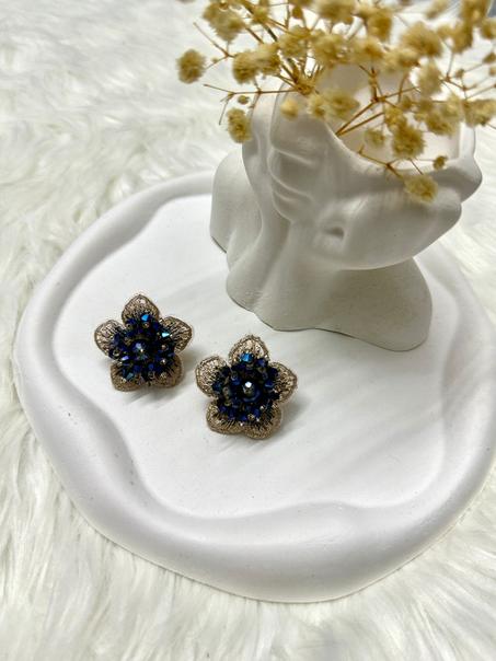 boucles d'oreilles 16