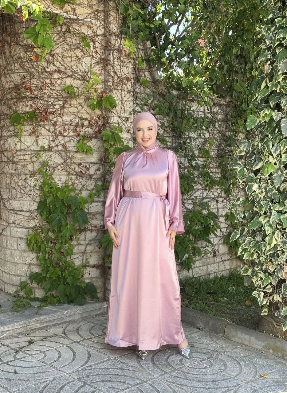 🌸 Robe Satin Lumière🤍