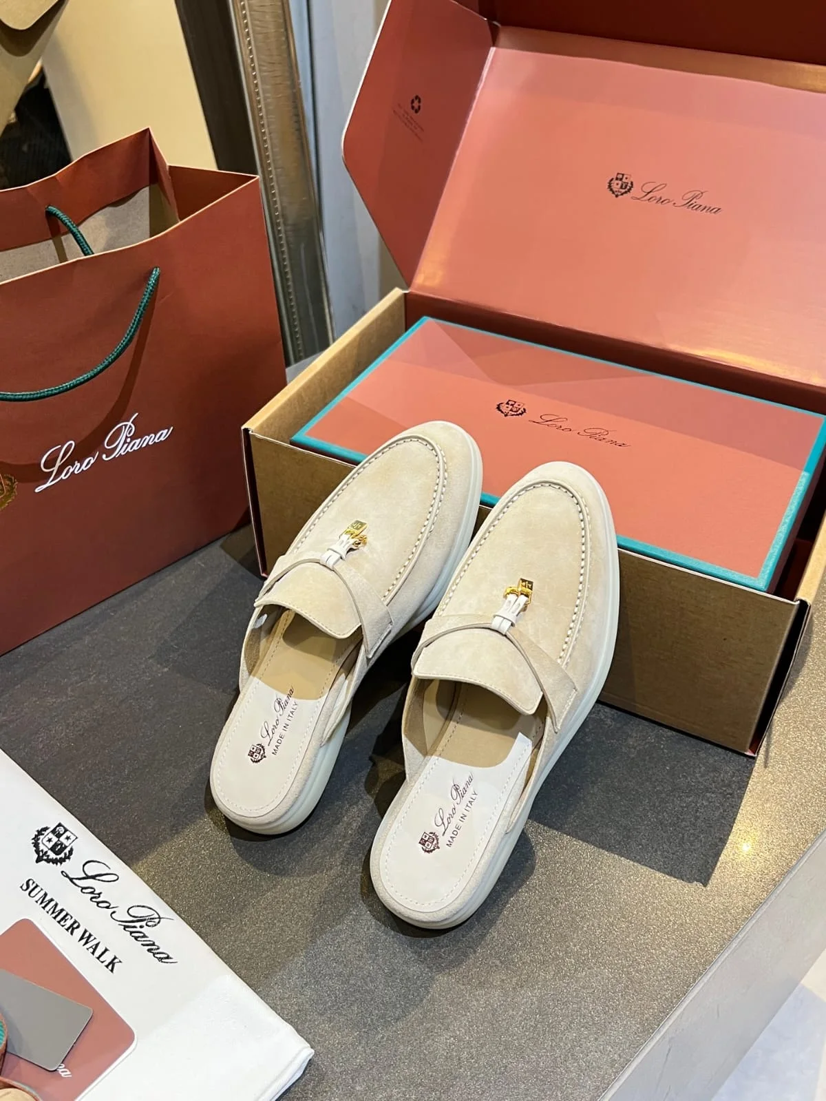 Mocassin Mangle Daim - Gris Clair / Beige
