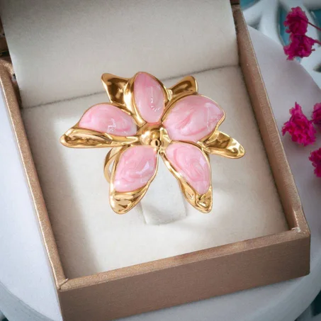 Bague fleur émaillée rose acier