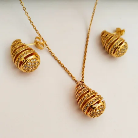 parure style boutiga avec perles