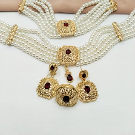 Parure Ras de Cou Blanche avec Perle Rouge 4 pièces