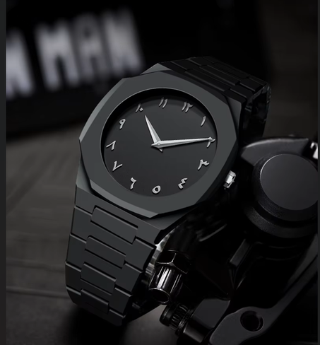 ساعة كاربون بلون أسود ارقام عربي