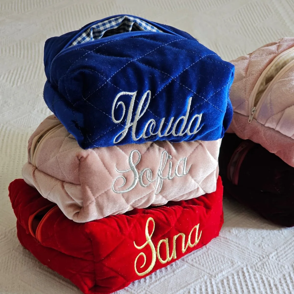 Custom name pouch 👜