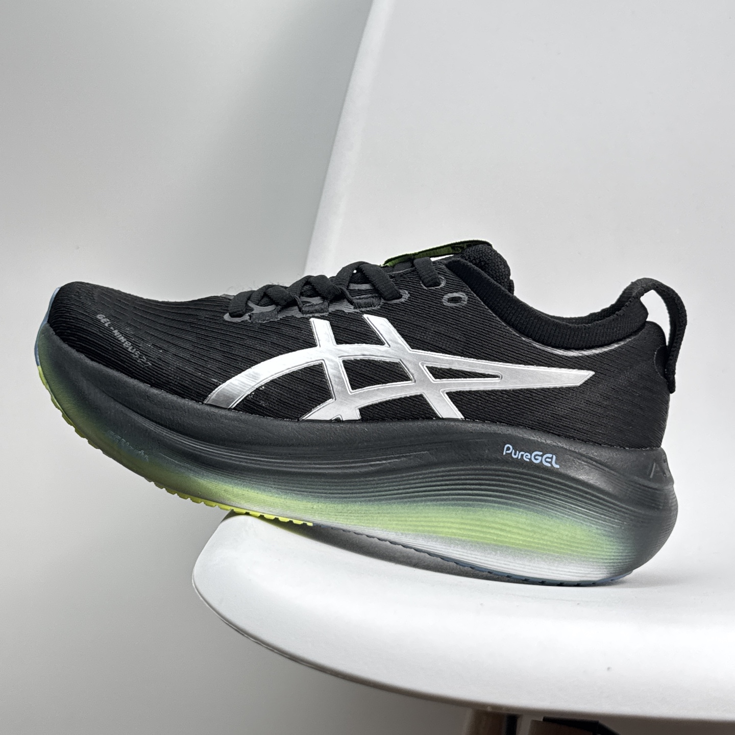 asics gel-nimbus 27 luxe