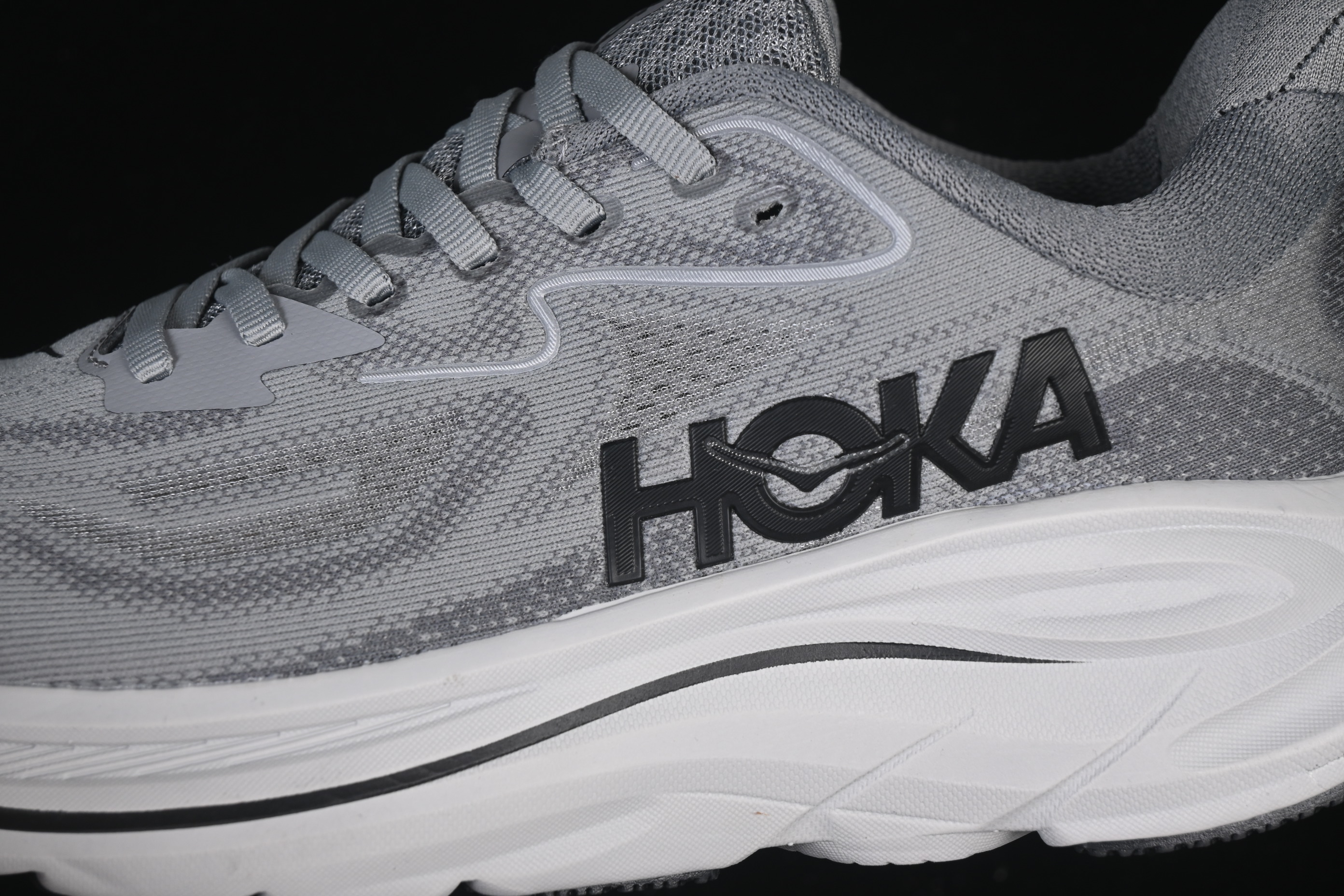 HOKA ONE CLIFTON 10