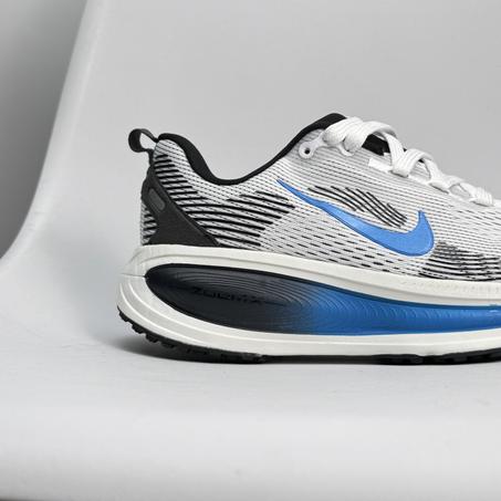 Nike Zoom Vomero 18