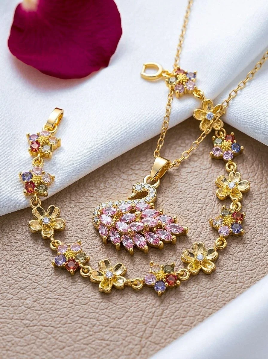 Parure Bijoux Femme Dorée – Collier Pendentif Cygne en Cristaux & Bracelet Assorti