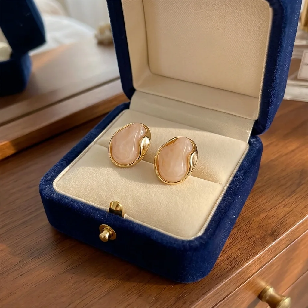 “Bientôt disponible” Boucles d'Oreilles Organiques 