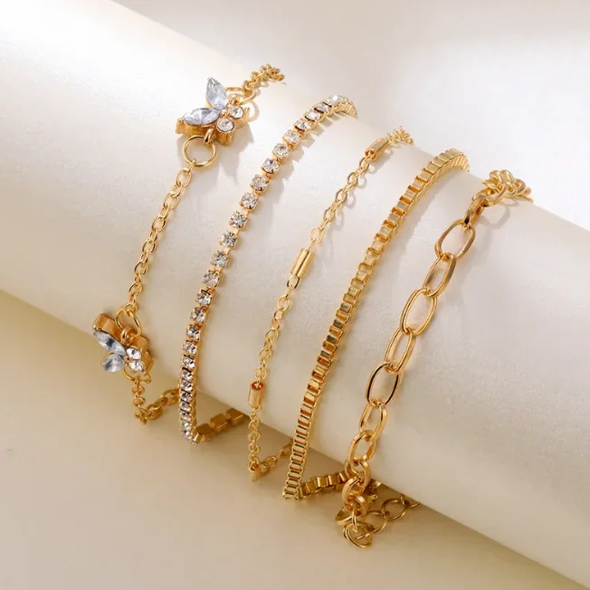 “Bientôt disponible” Set de 5 Bracelets 