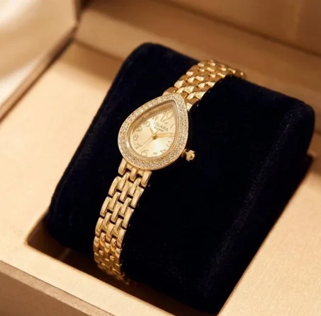 Montre femme – Élégance orientale et design en goutte