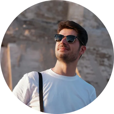 ملابس رجالية