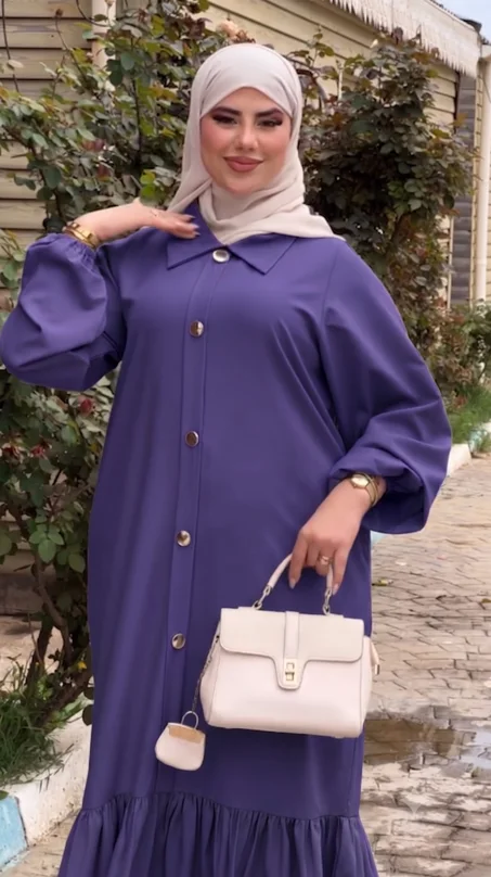 الأناقة الحقيقية هي ملي كتلبسي شي حاجة كتهضر عليك بلا ماتحلي فمك. ✨