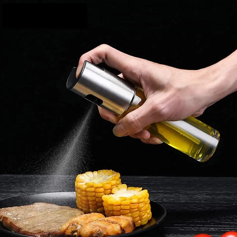 حافظة الأعشاب + بخاخ الزيت + مطحنة البقدونس