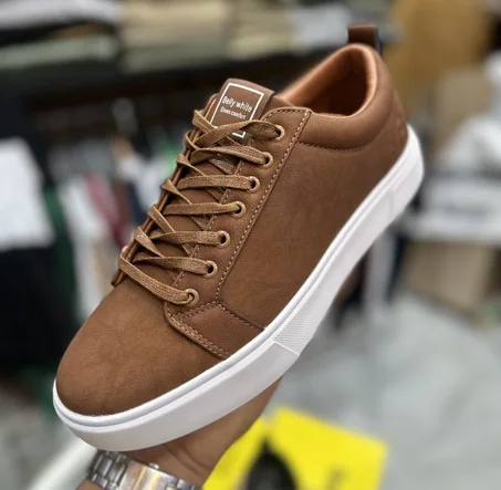 Le Nouveau Model BeIIy White (A02)