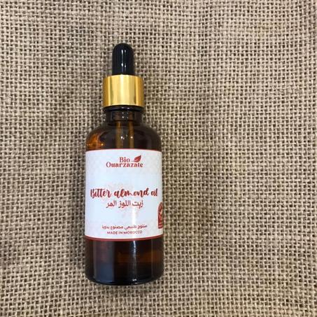 زيت اللوز المر