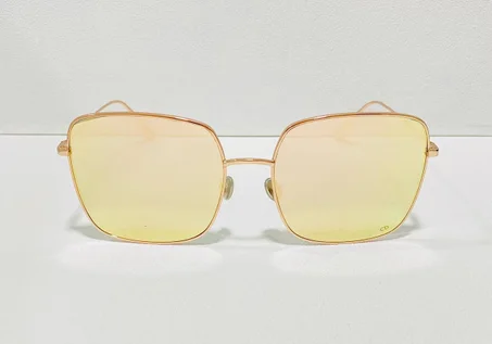 ديور  نظارة شمسيه  وارتفع الذهب للنساء