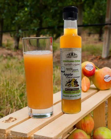 مشروب العافية: خل التفاح الطبيعي بالكركم والزنجبيل