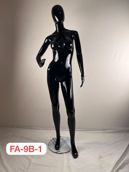 mannequin femme sportif en polyester