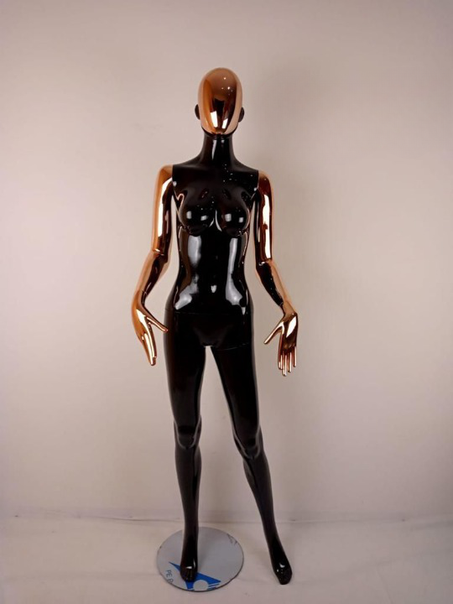 Mannequin femme noir  sportif en polyster