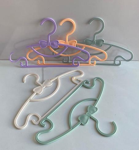 Cintre Plastique Enfants pour Crochet de Vêtement 10 Pièces