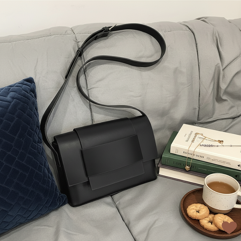 Le SATCHEL URBAIN  – L’Élégance Simple. L’Identité Claire.