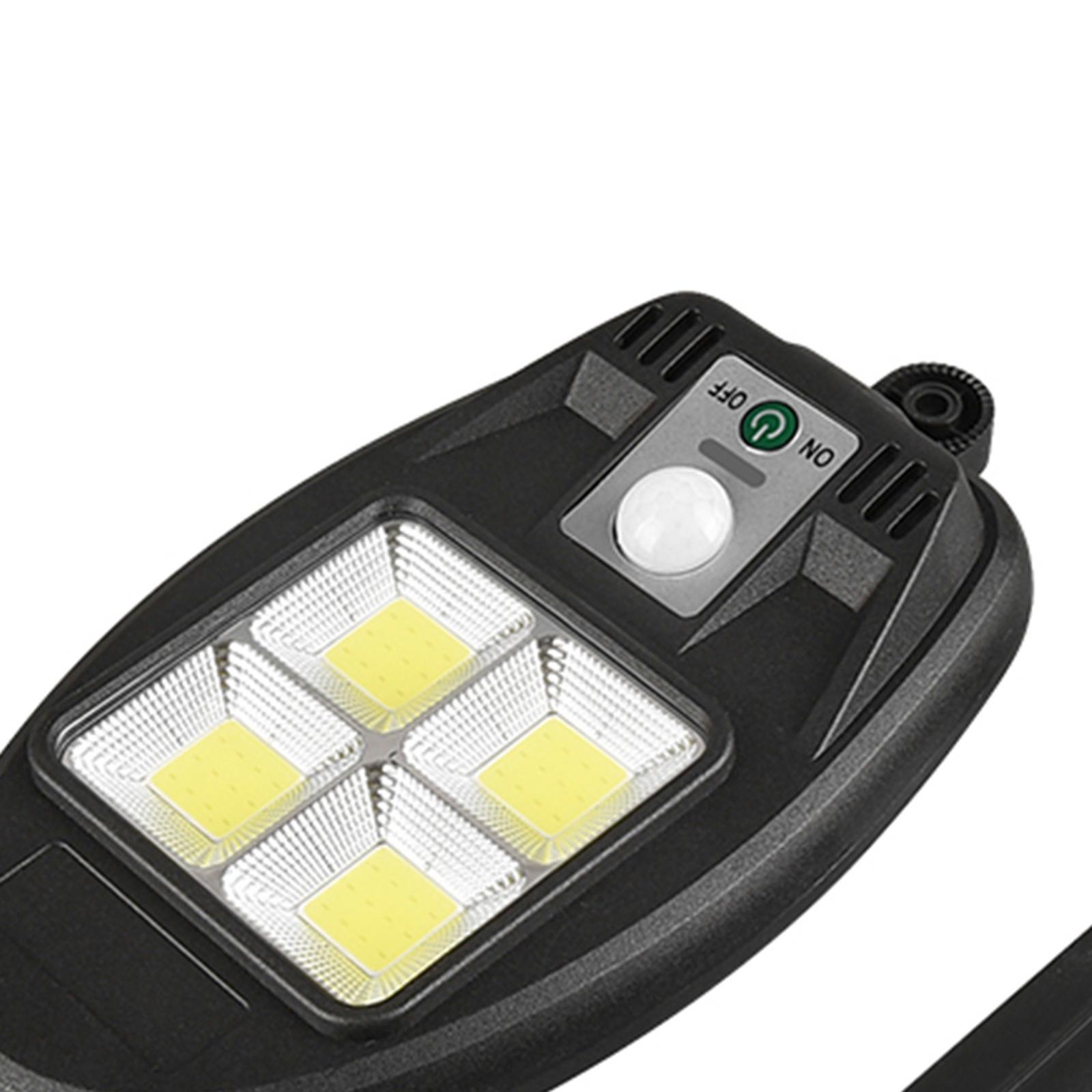 كشاف 4 لمبة بالطاقة الشمسيه