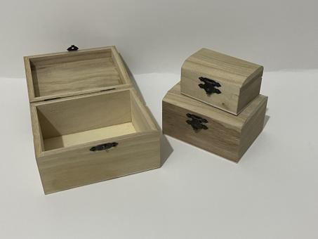 مجموعة (8) طقم صندوق خشب 3 قطع بتقفيل ذهبي