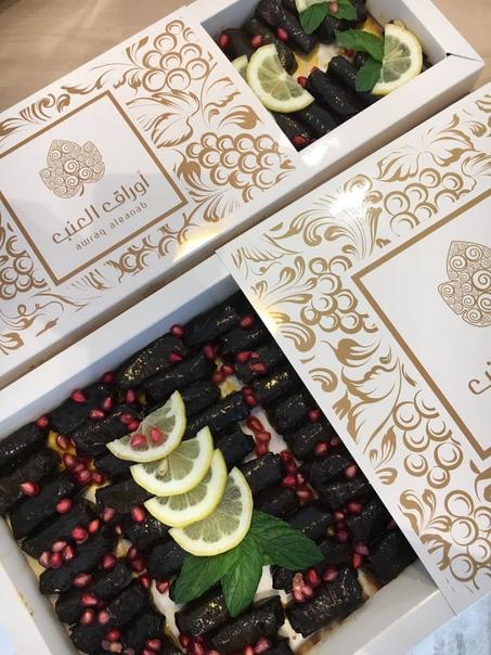 مجموعة (1000) كرتون ورق عنب نص كيلو بتصميمك وبشعارك