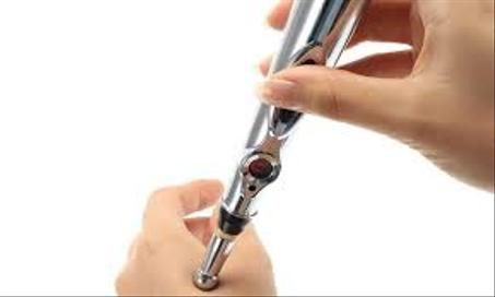 القلم الإلكتروني للتدليك المزود بخاصية تخفيف الألم