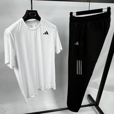 Ensemble Adidas T-shirt Blanc Manches Courtes Et Pantalon Jogging Noir