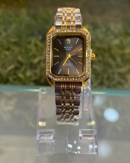 ساعات نسائي بتصميم انيق ومميز