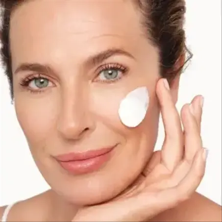 كريمات للعناية بالبشرة