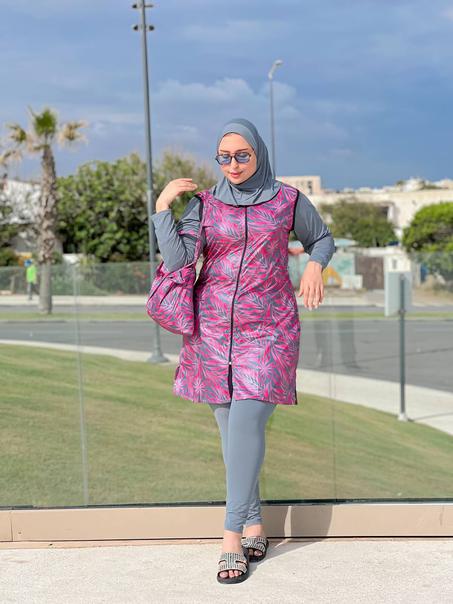 بوركيني لباس سباحة محتشم