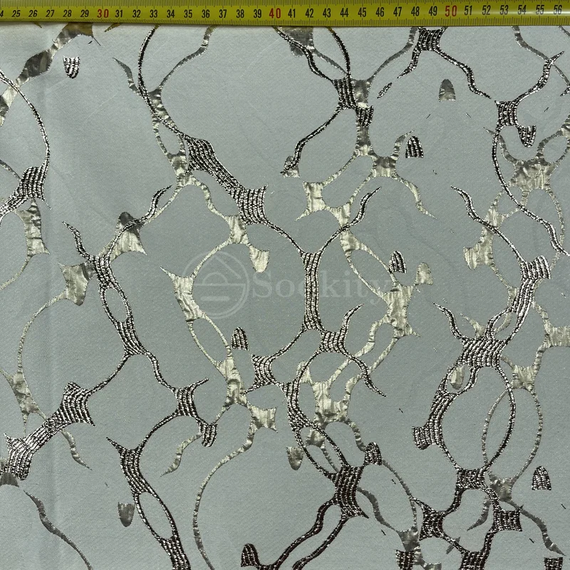 Lot De Tissu Broché Blanc - 100% Coton Infroissable, Motif Géométrique Rayé - Neuf Pour Couture Et Ameublement