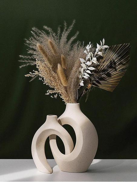Vase nordique enlacé