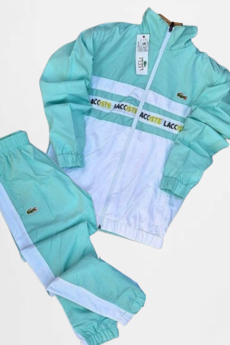 بدلة رياضية لاكوسط