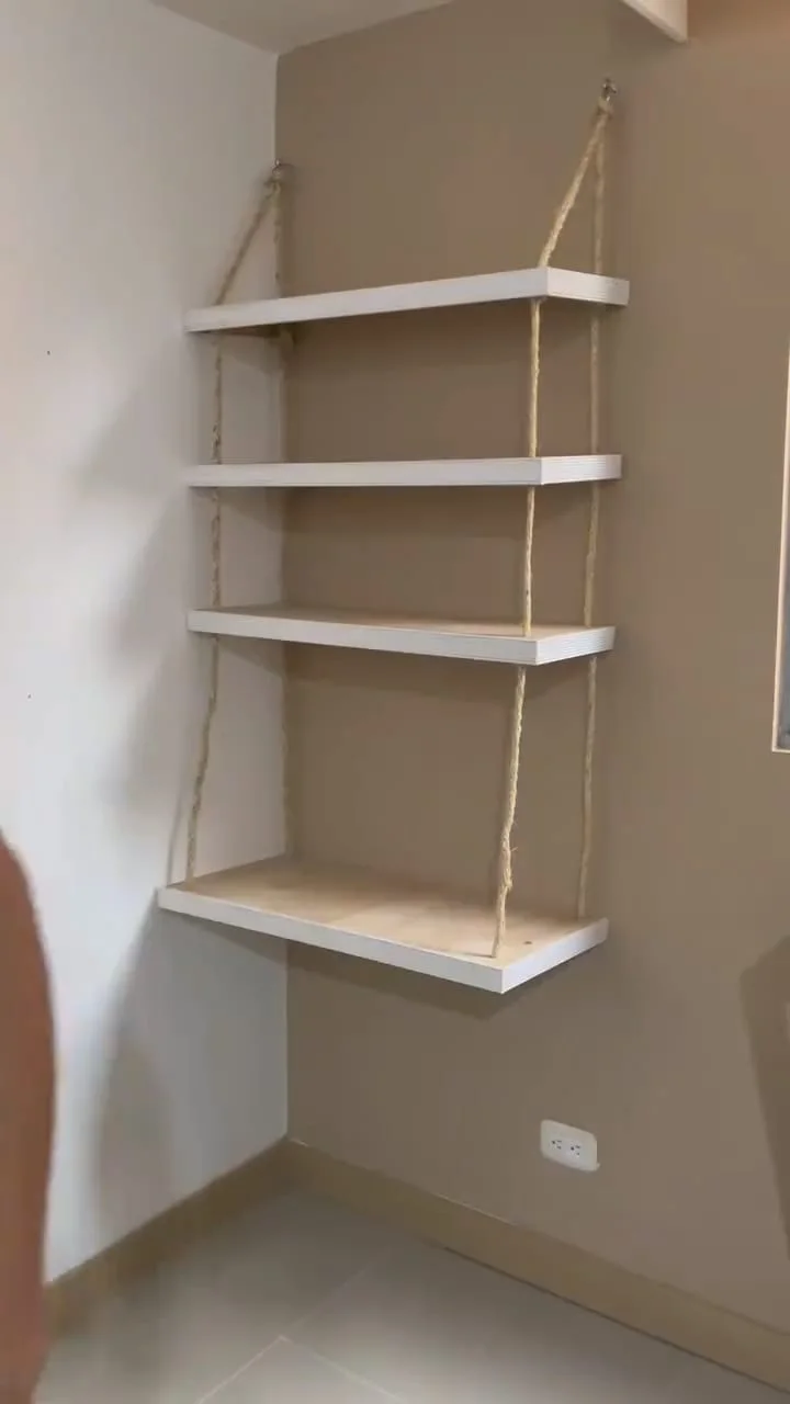 ✔ مكتب + رفوف + ديكور = 3 فـ 1 ✔ مكتب حائطي عصري مع رفوف – الحل المثالي للمساحات الصغيرة